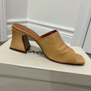 L’Intervalle Anahid Tan Leather Sandal